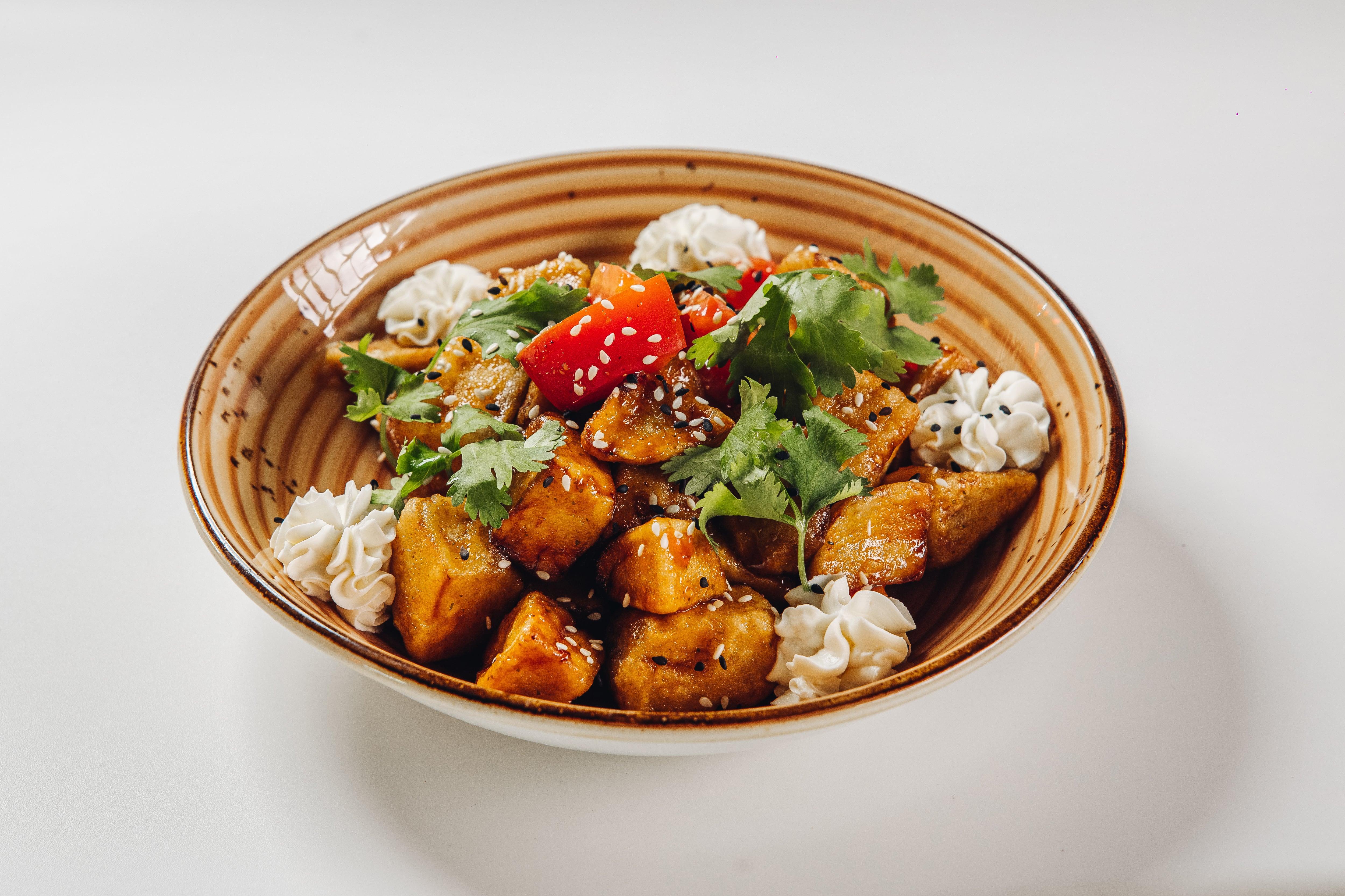 Тёплый салат с баклажаном