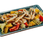 Салат с кальмаром гриль